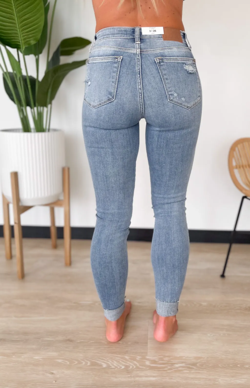 Maddie Mid Rise Skinny Judy Blue Jeans