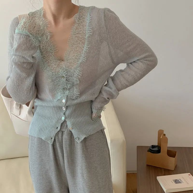 Nesh - Chic Vintage Knitted Sweater