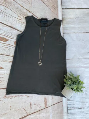 On The Regular Sleeveless Ash Grey Top (Size Small)