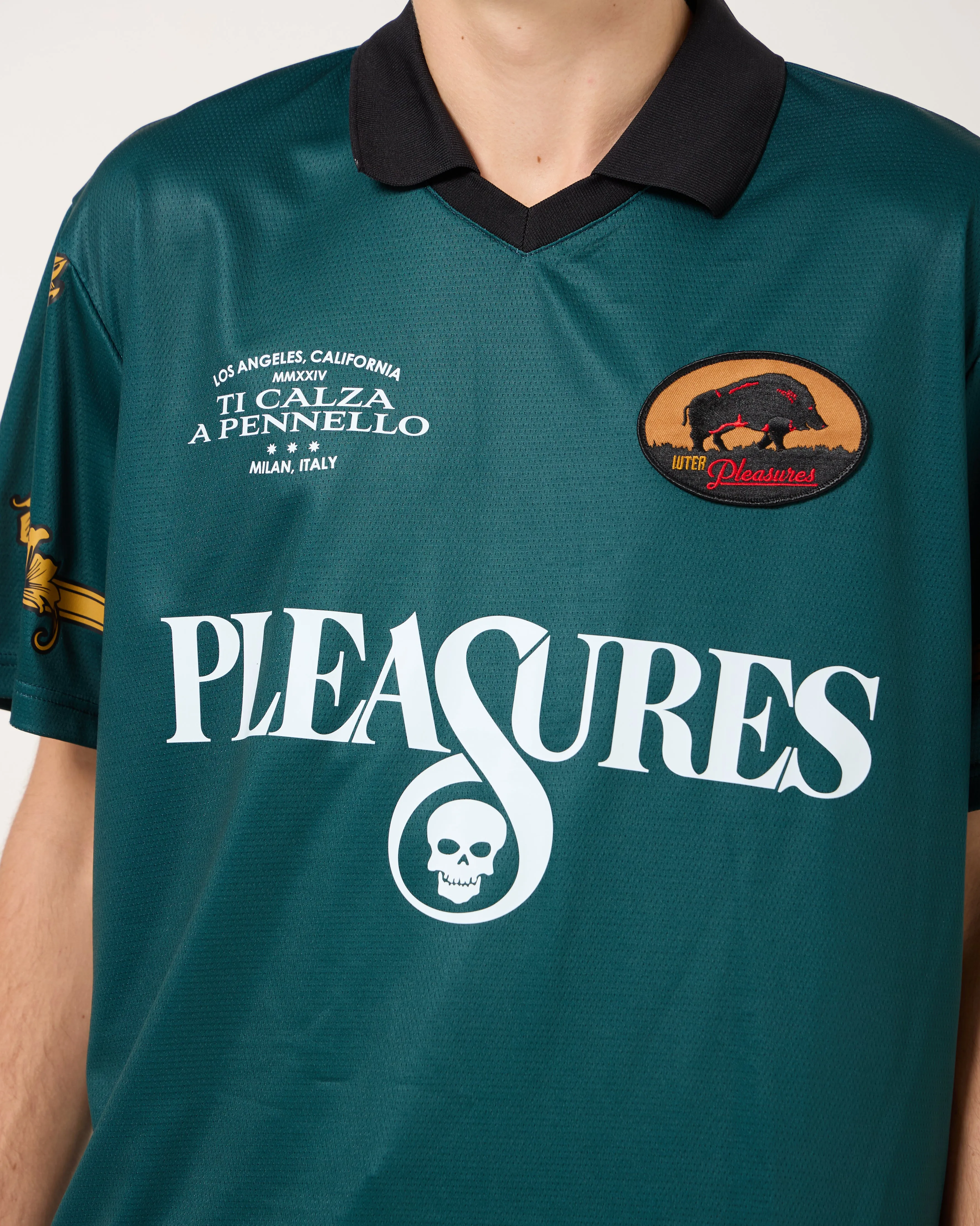 Pleasures x IUTER Carlo Soccer Jersey Tee | Dark Green