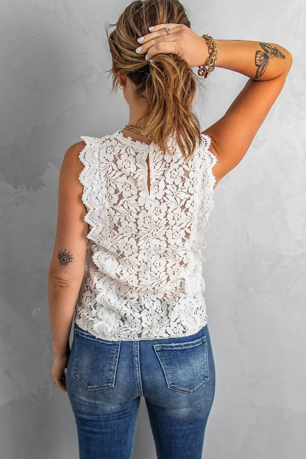 Pure And Fresh V-Neck Scalloped Lace Tank Top