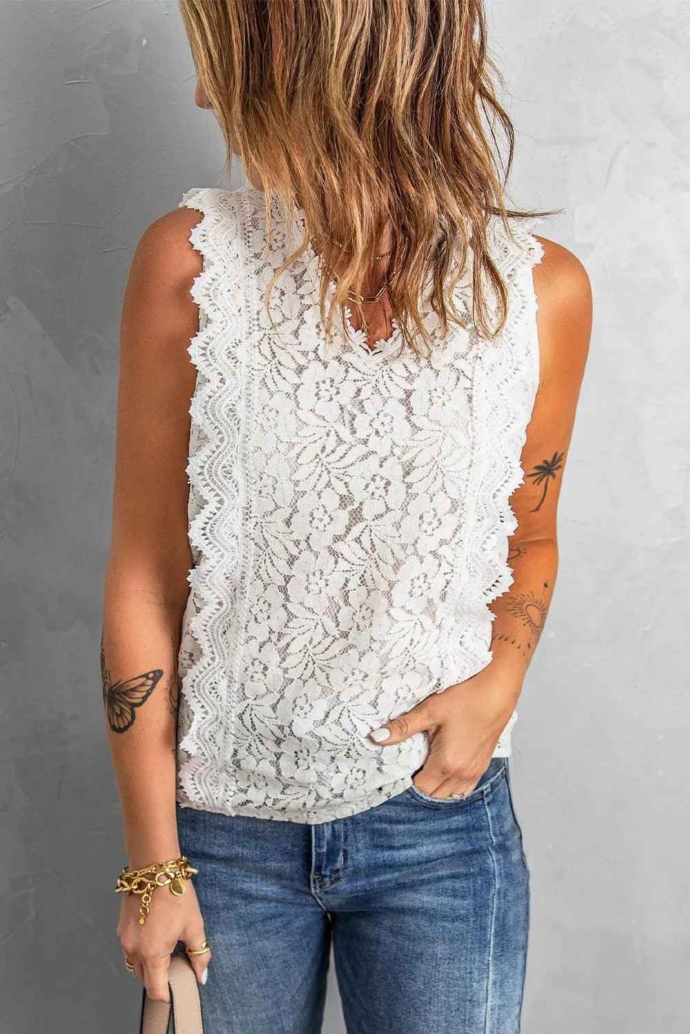 Pure And Fresh V-Neck Scalloped Lace Tank Top