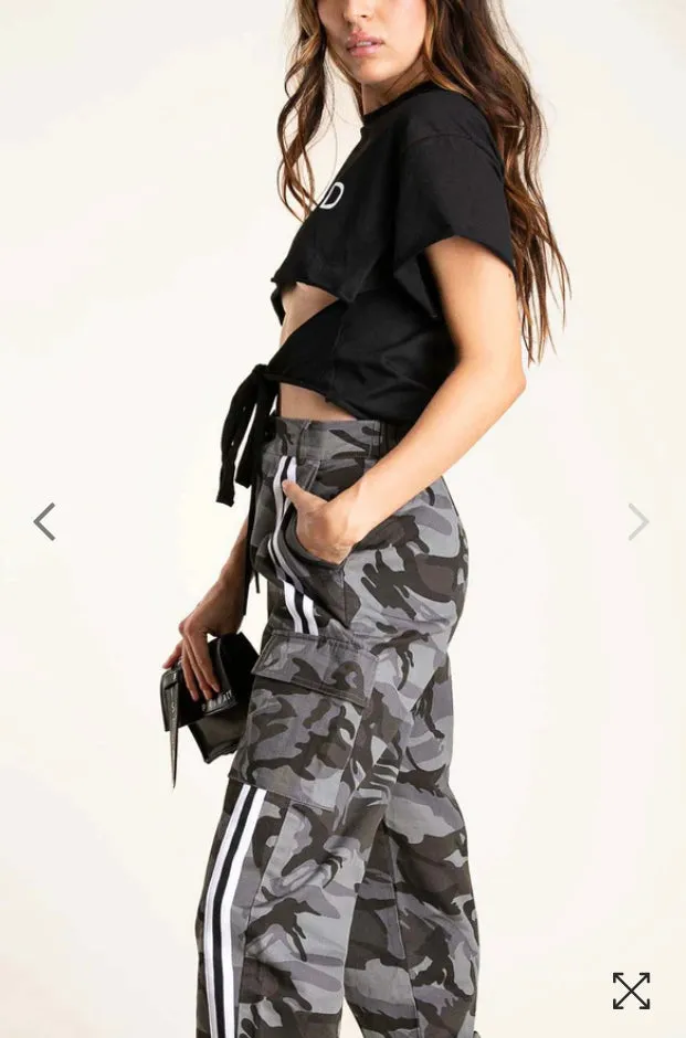 WAISTED CUT OUT TIE TEE Size M