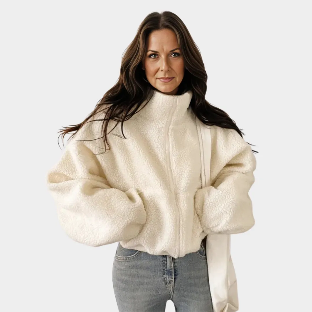 Womens Shearling Jacket  Warm Fleece Lining, Relaxed Fit, Zip-Up Collar, Winter Style
